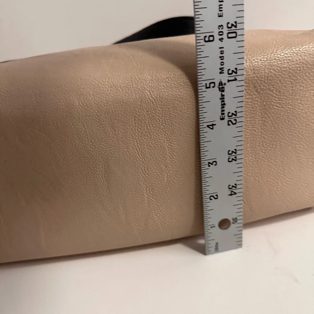 👜 Calvin Klein Purse – Black and Beige 👜